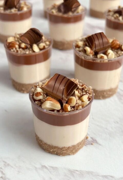 mini Kinder Bueno cheesecakes