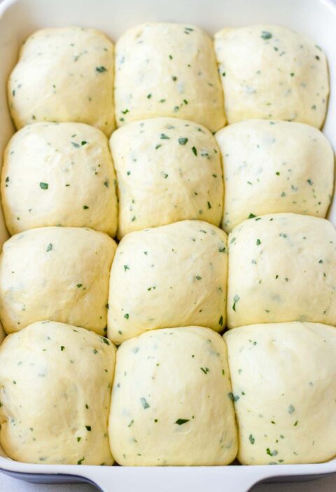 Garlic Dinner Rolls
